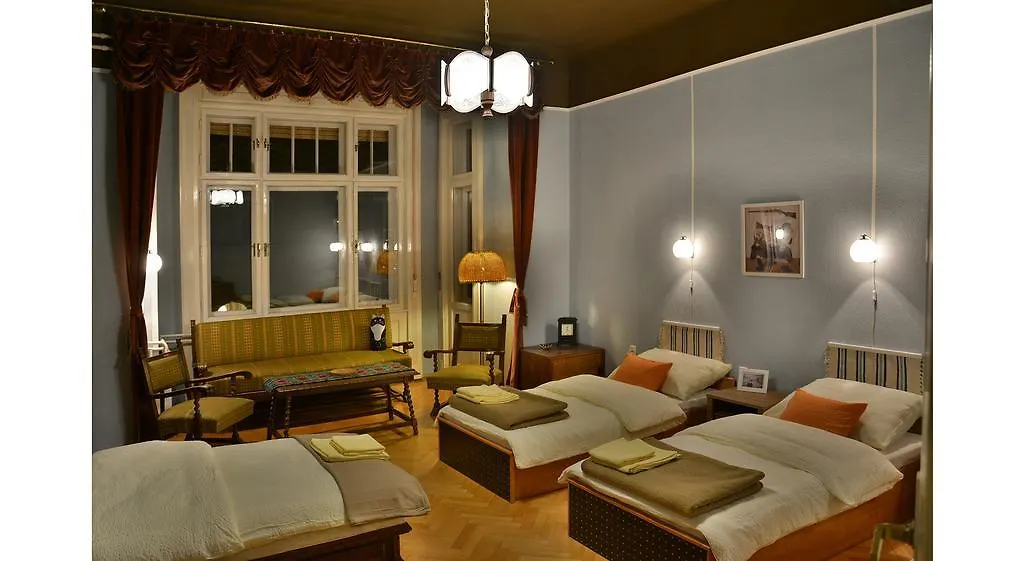 Cat And Co. Guesthouse 부다페스트 호스텔