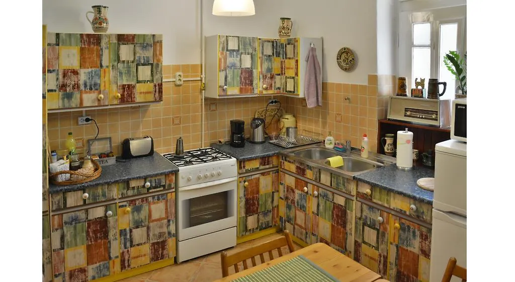 Cat And Co. Guesthouse 부다페스트