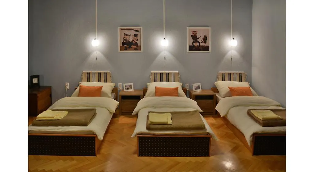 Cat And Co. Guesthouse 부다페스트 헝가리